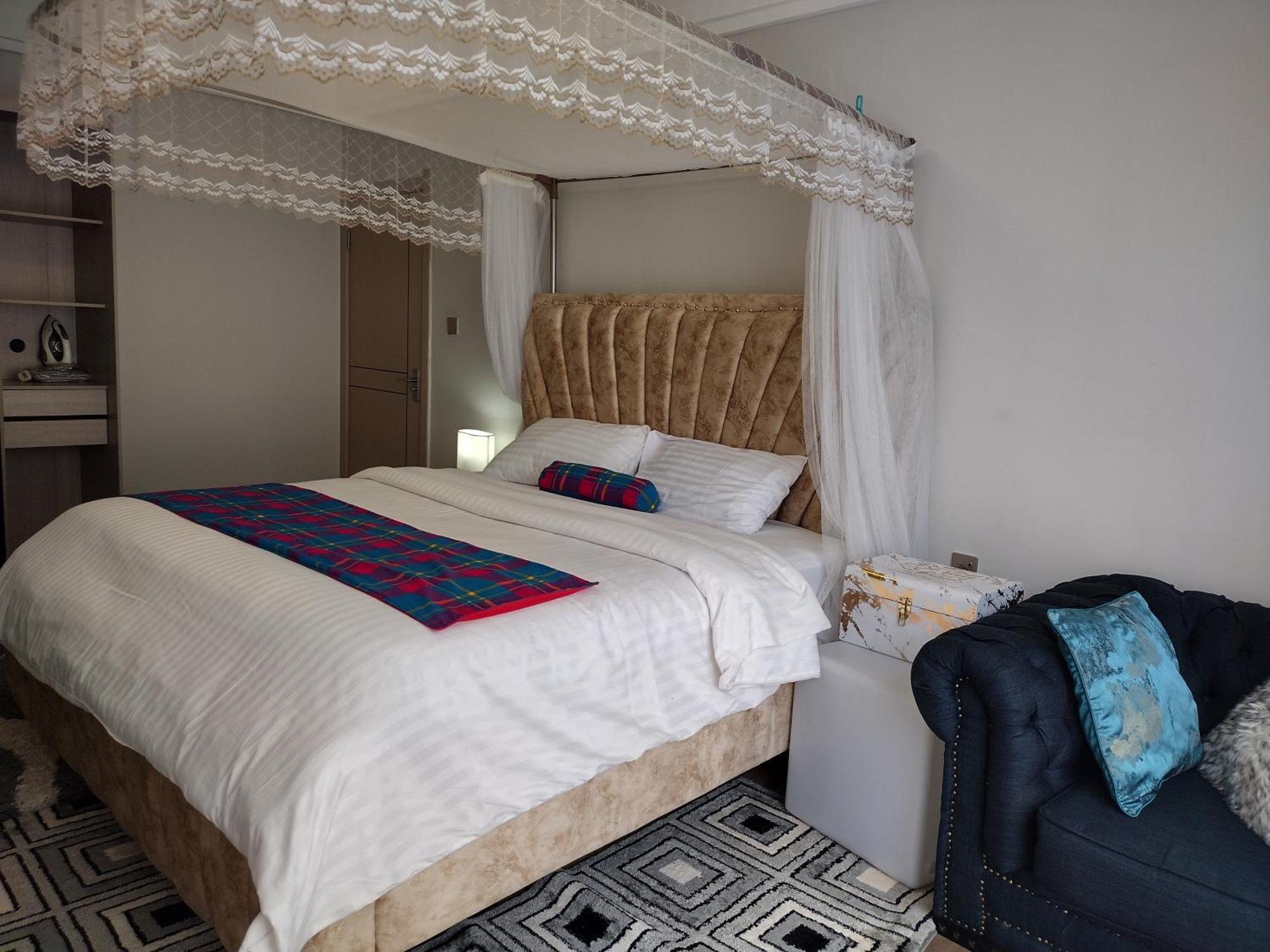 Lenayan Park View Bed & Breakfast Mlolongo Екстериор снимка